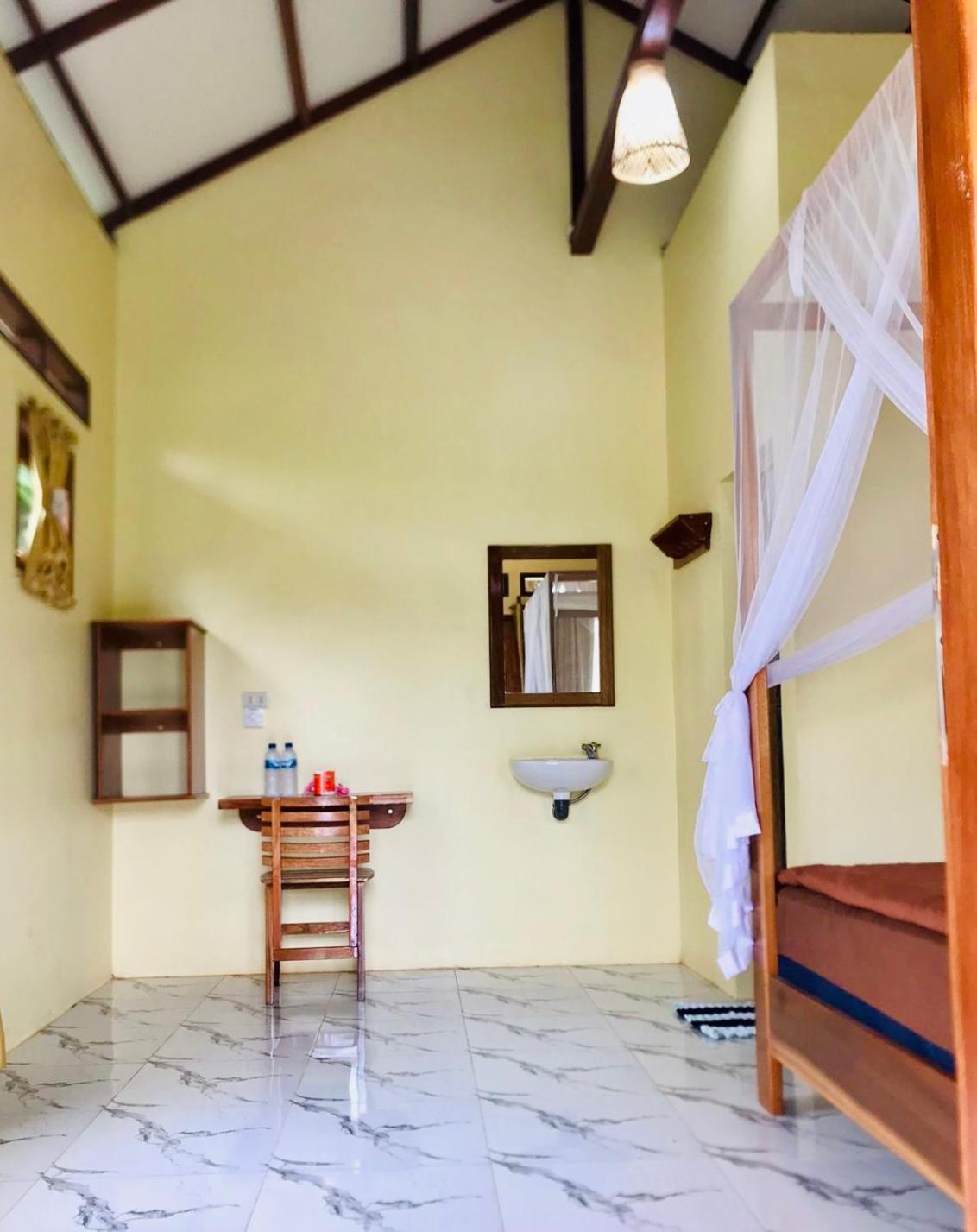 R5 Keramba Inn Bukit Lawang Buitenkant foto