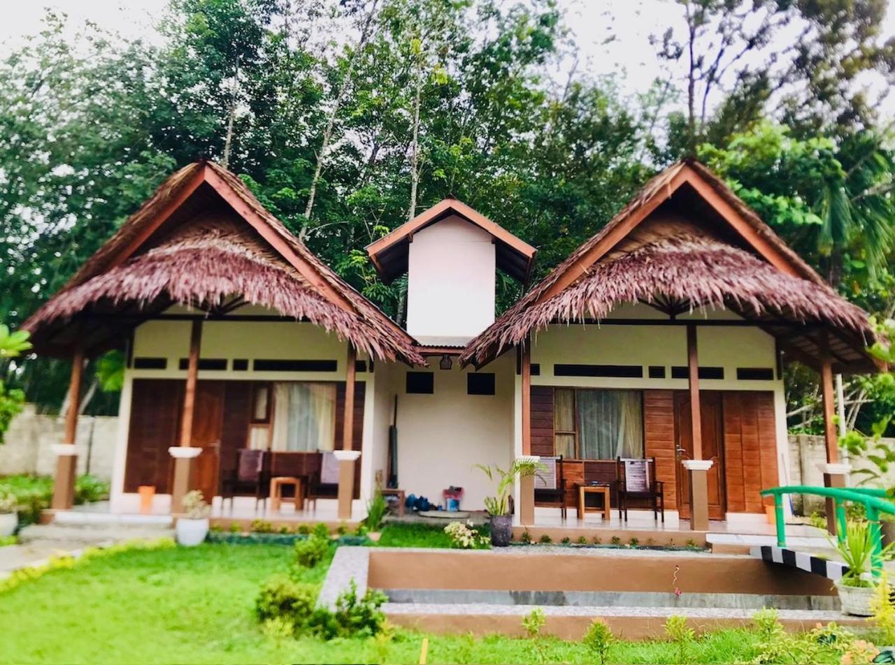 R5 Keramba Inn Bukit Lawang Buitenkant foto