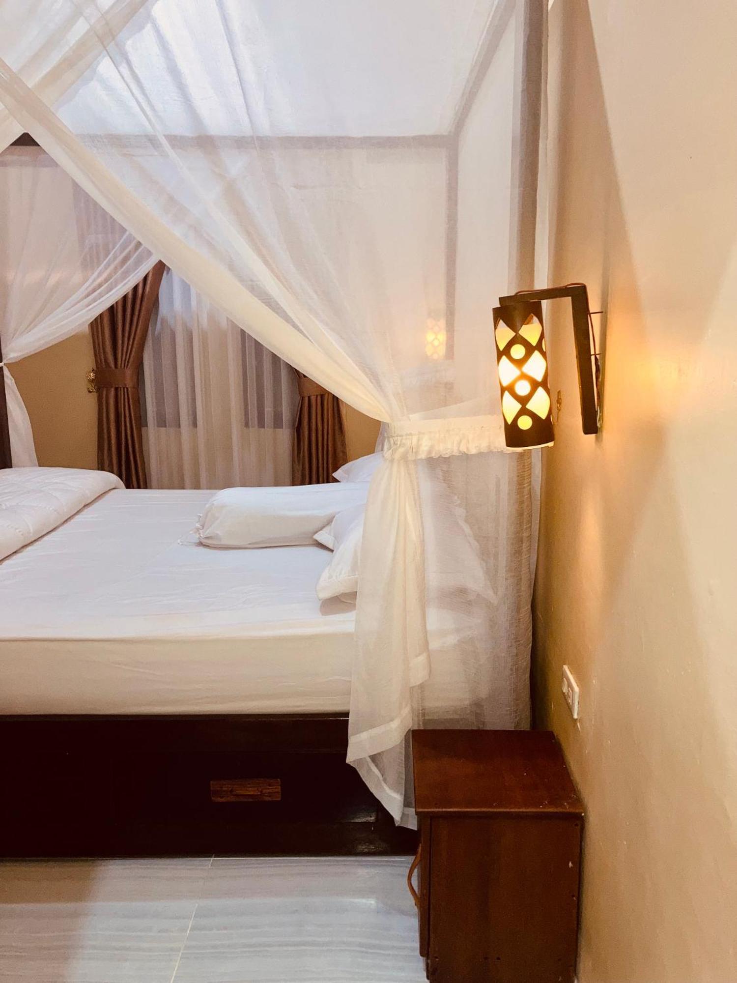 R5 Keramba Inn Bukit Lawang Buitenkant foto