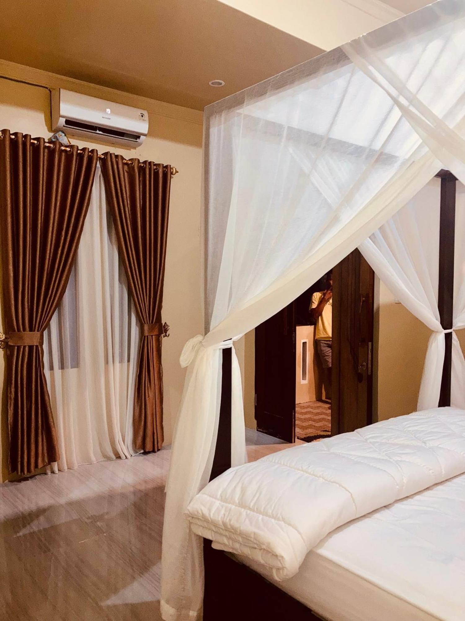 R5 Keramba Inn Bukit Lawang Buitenkant foto